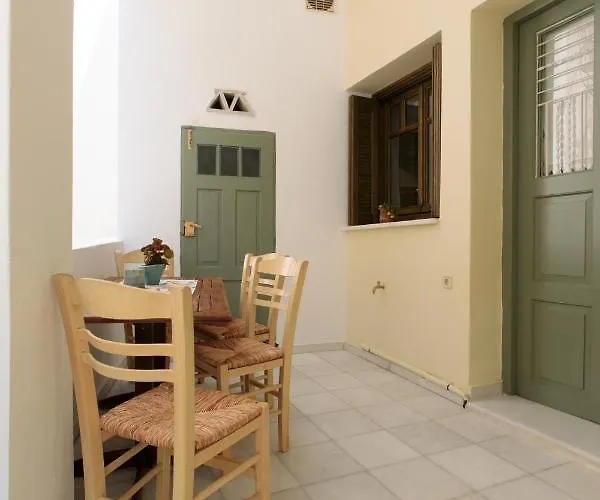 Alma Libre Chora Apartman *